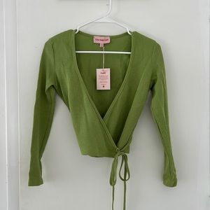 NWT Lisa says gah Lucille wrap top